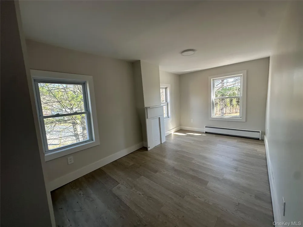 1445 Burlingham Road Pine Bush, NY 12566