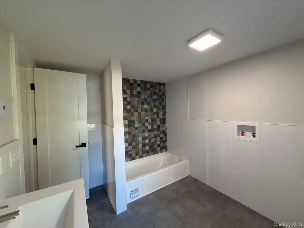 1445 Burlingham Road Pine Bush, NY 12566