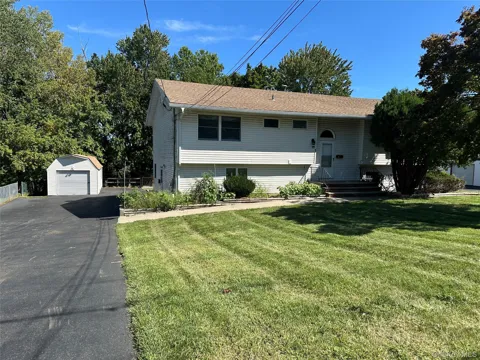 83 Lester Drive
