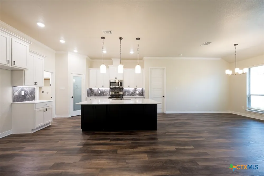 1058 Winchester Drive Nolanville, TX 76559