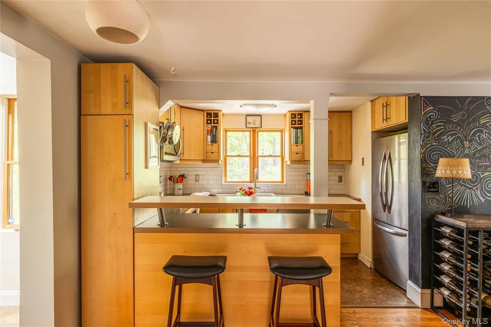 19 Linden Avenue Troy, NY 12180