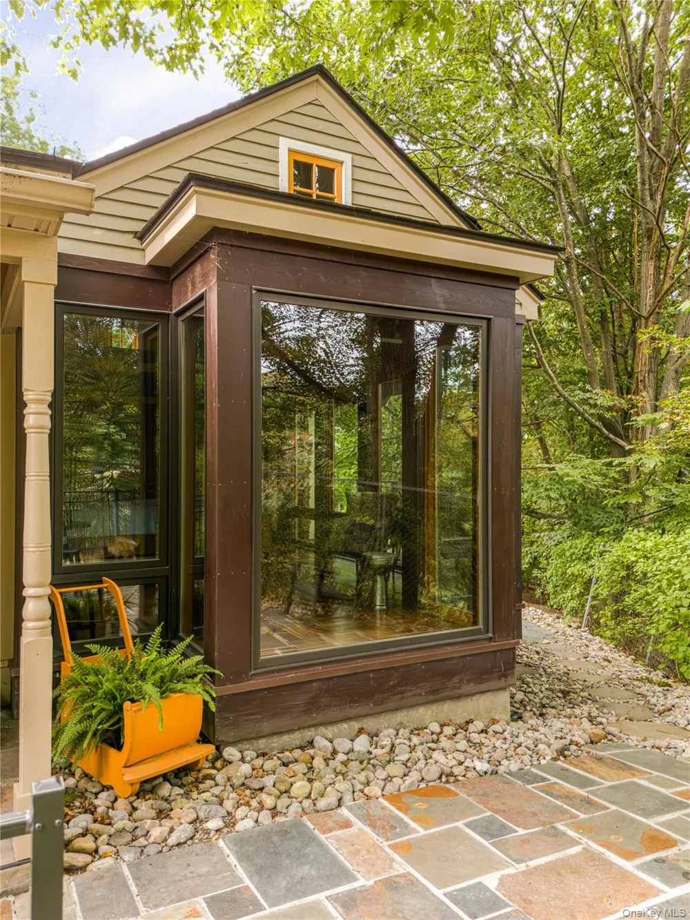 19 Linden Avenue Troy, NY 12180