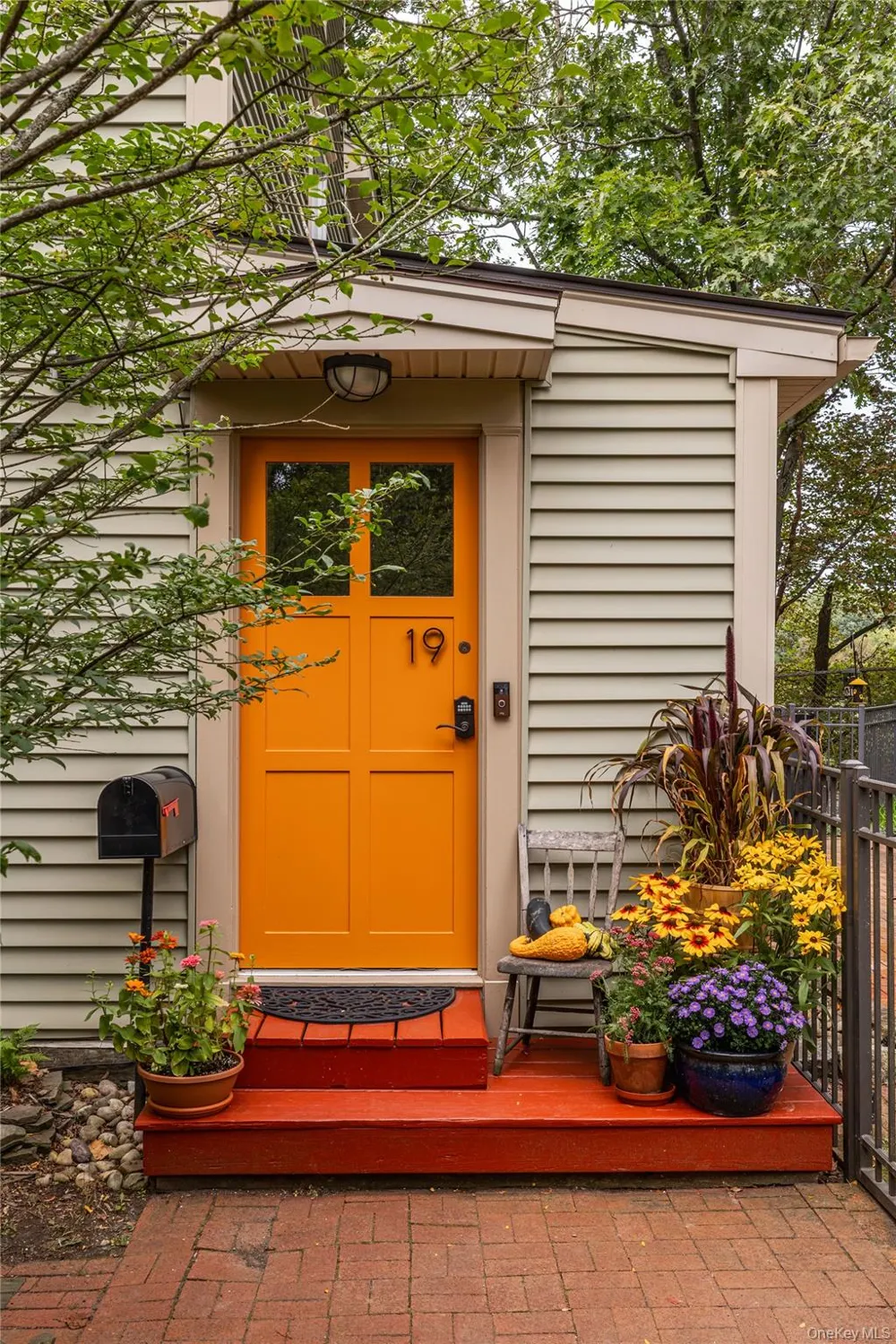 19 Linden Avenue Troy, NY 12180