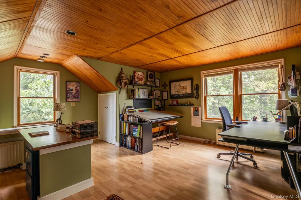 19 Linden Avenue Troy, NY 12180