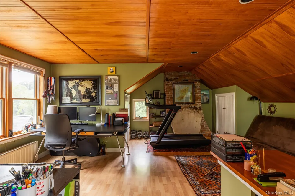 19 Linden Avenue Troy, NY 12180
