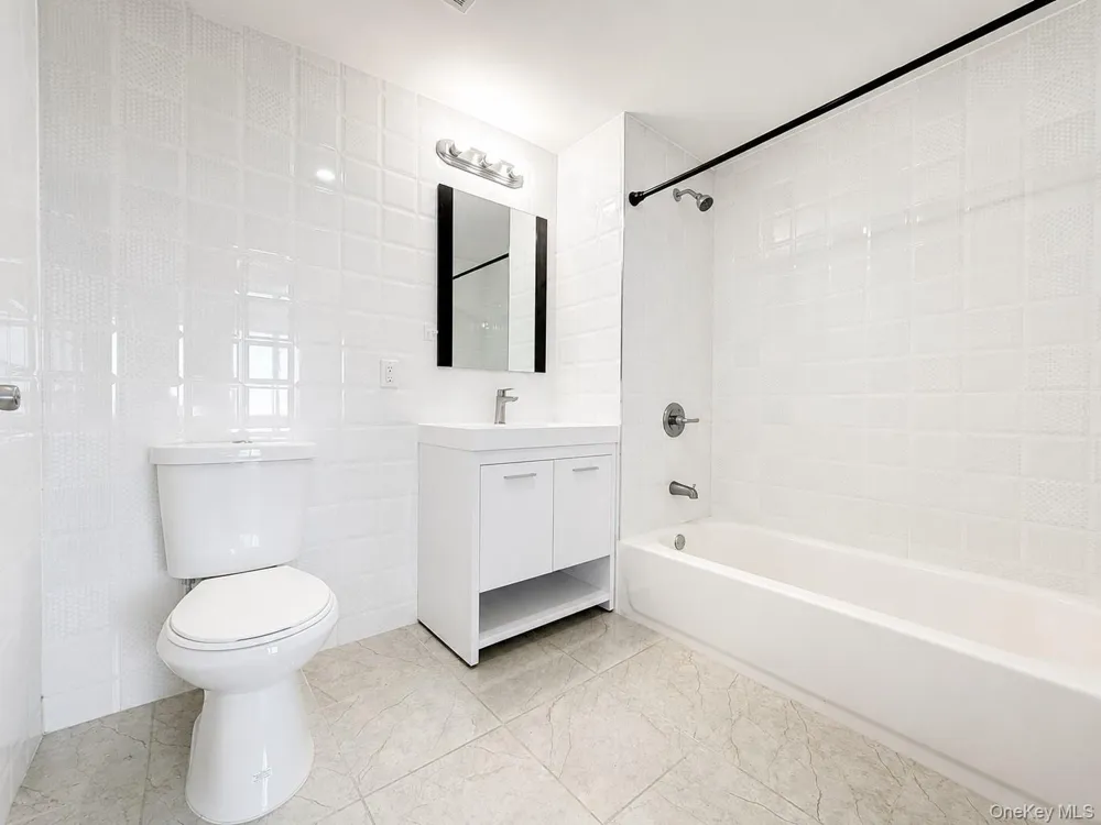 7026 Queens Boulevard #7F Woodside, NY 11377