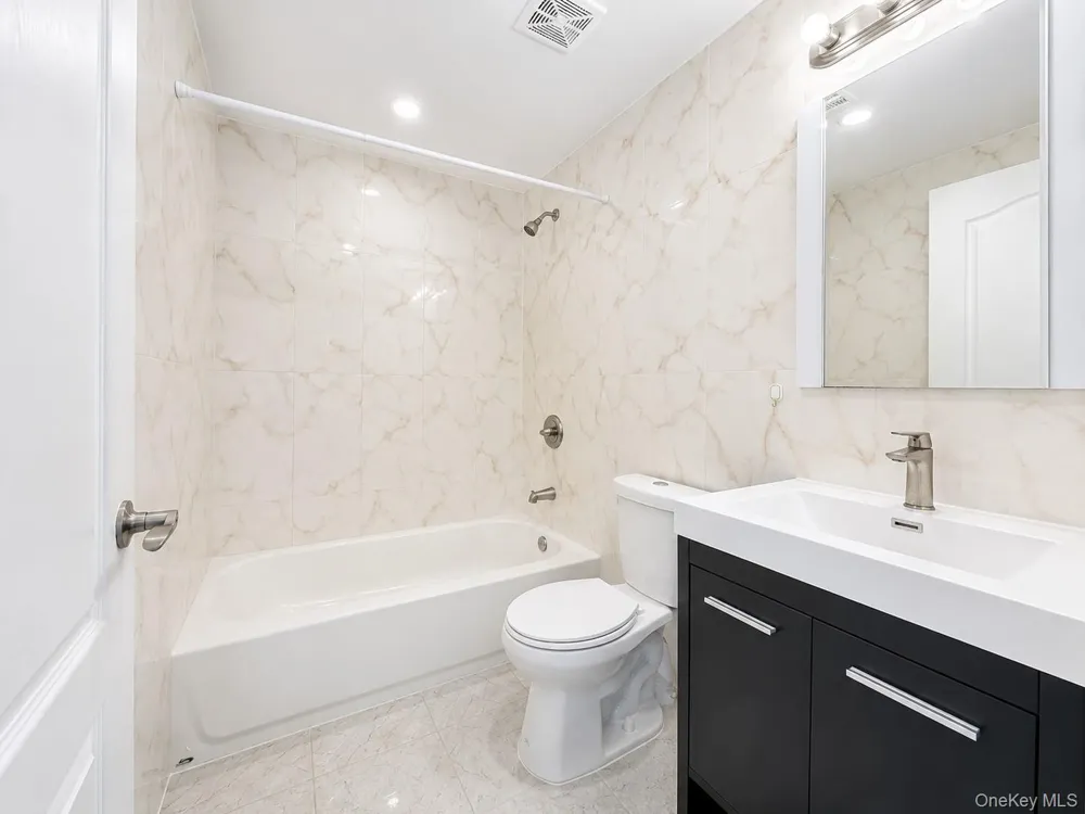 7026 Queens Boulevard #7F Woodside, NY 11377