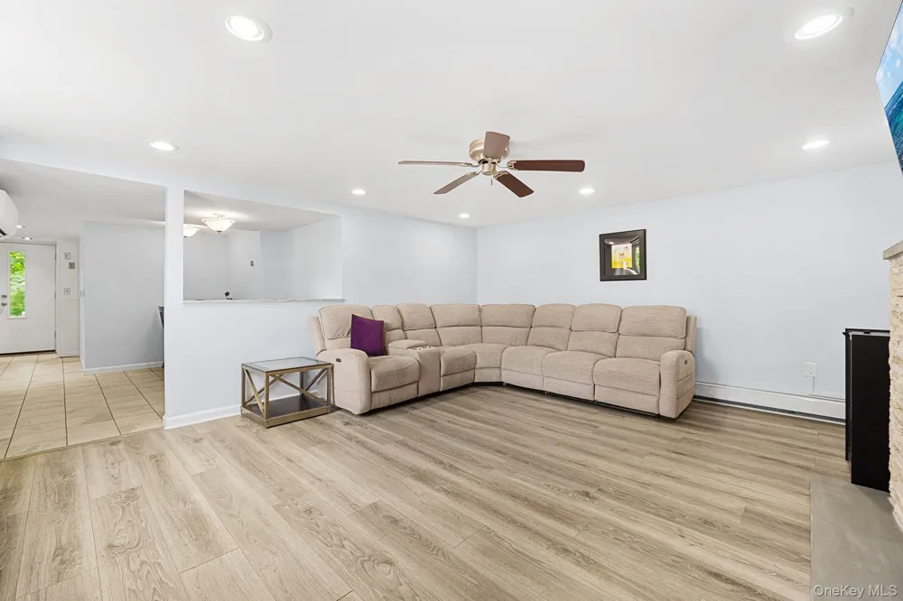 10 Holland Drive Carmel, NY 10512