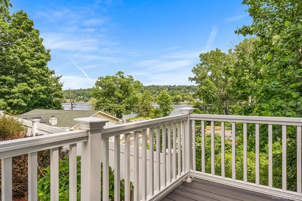 10 Holland Drive Carmel, NY 10512