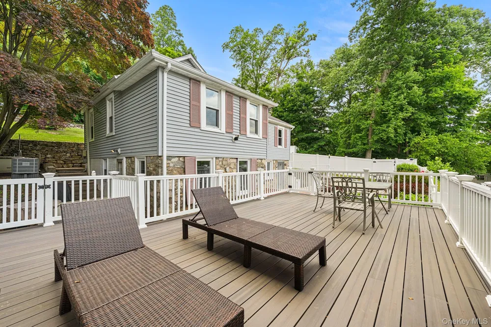 10 Holland Drive Carmel, NY 10512