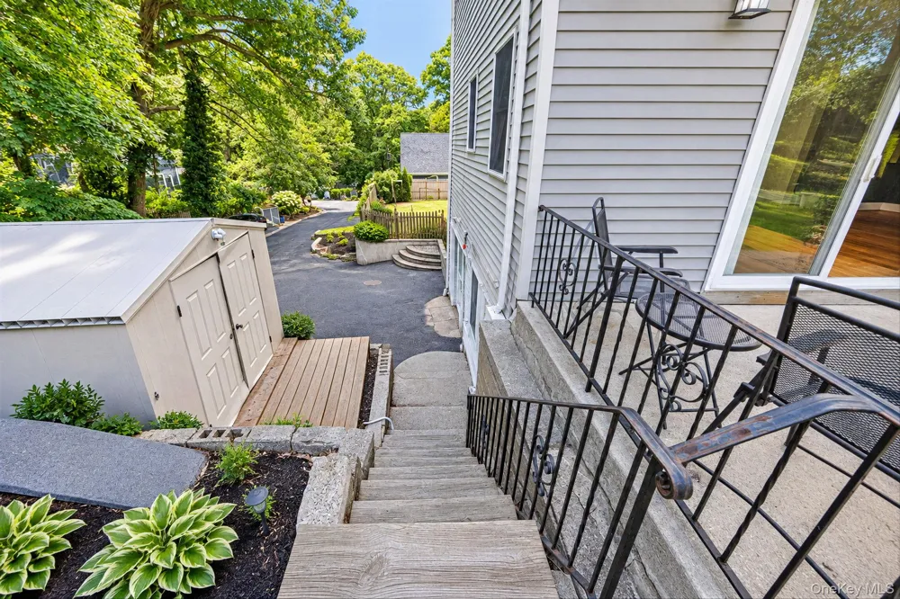 306 Liberty Avenue Port Jefferson, NY 11777