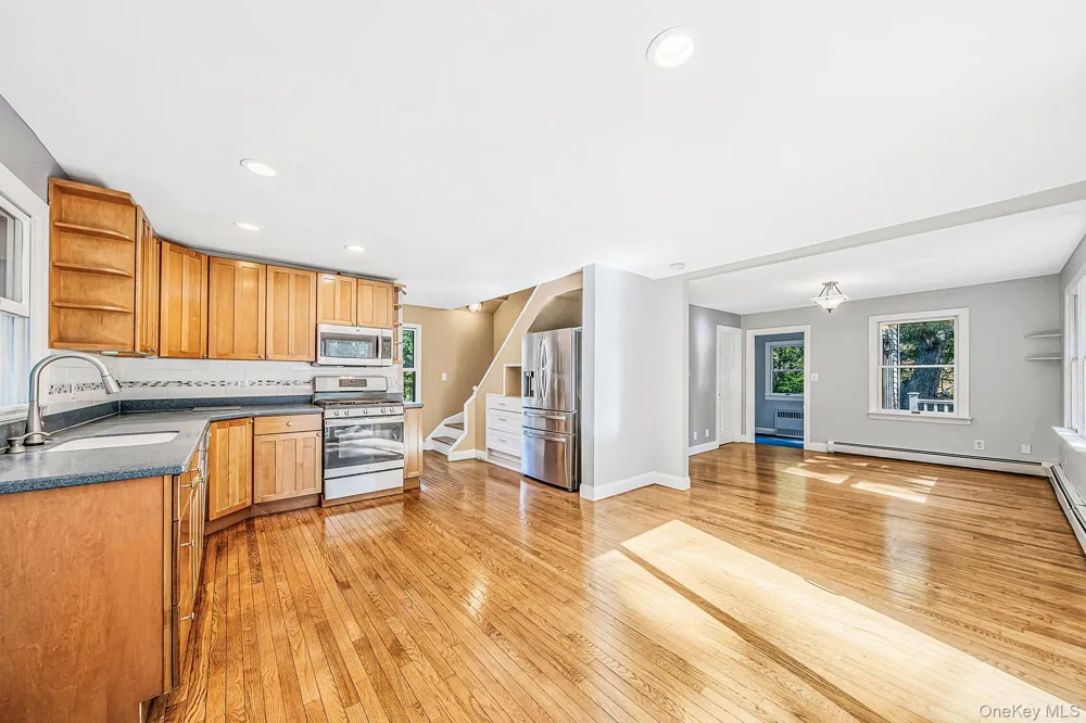 306 Liberty Avenue Port Jefferson, NY 11777