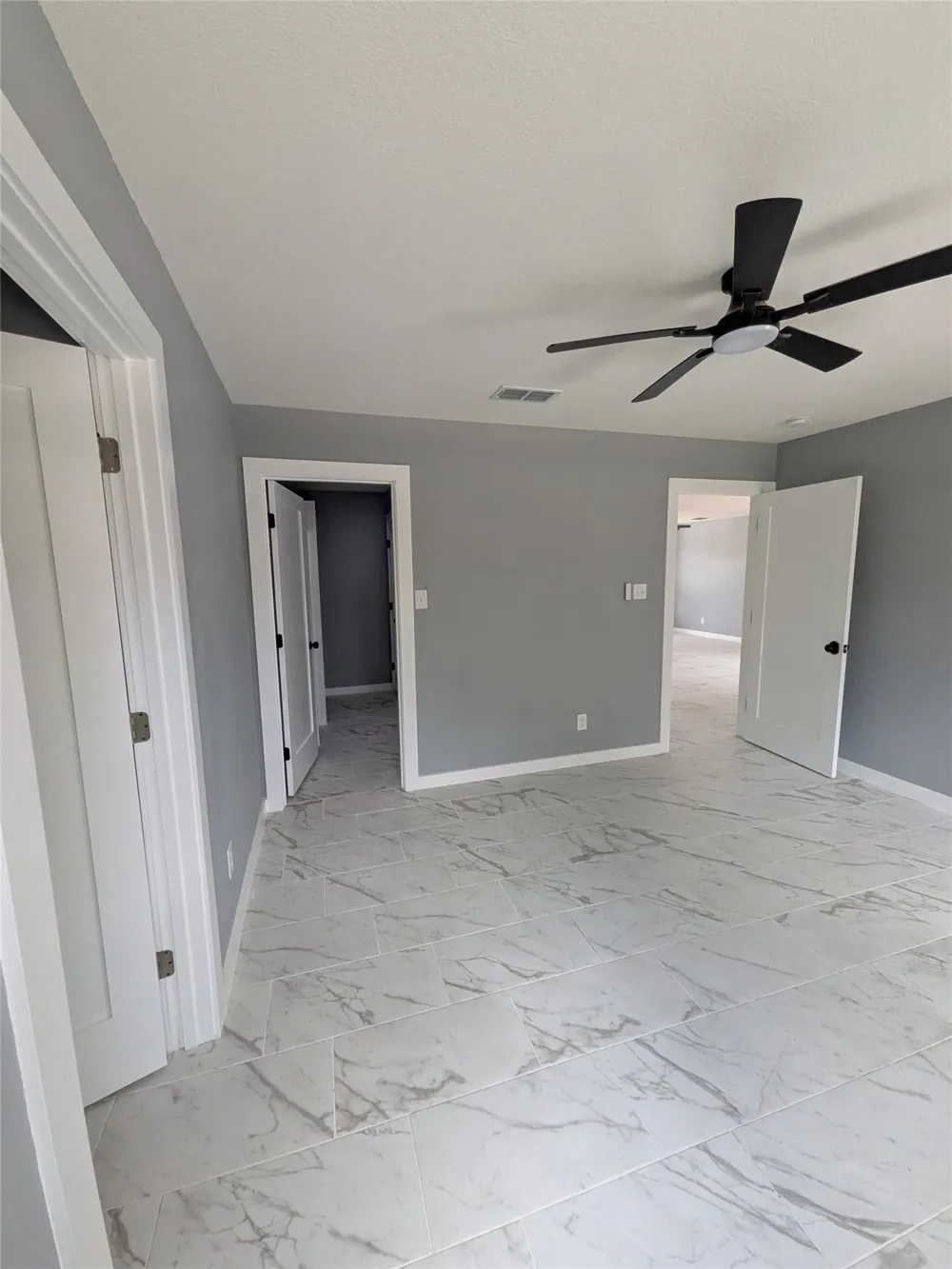 5523 SAN JACINTO DRIVE #9 Granbury, TX 76048