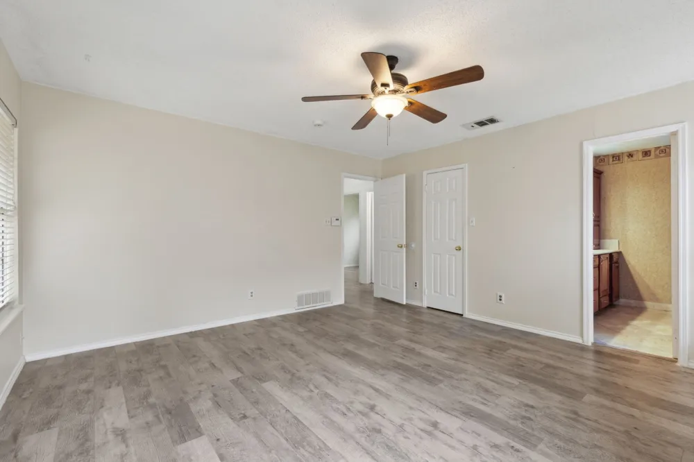2020 Crestmeadow Street Denton, TX 76207