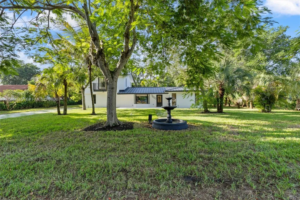7800 SW 94th St Miami, FL 33156