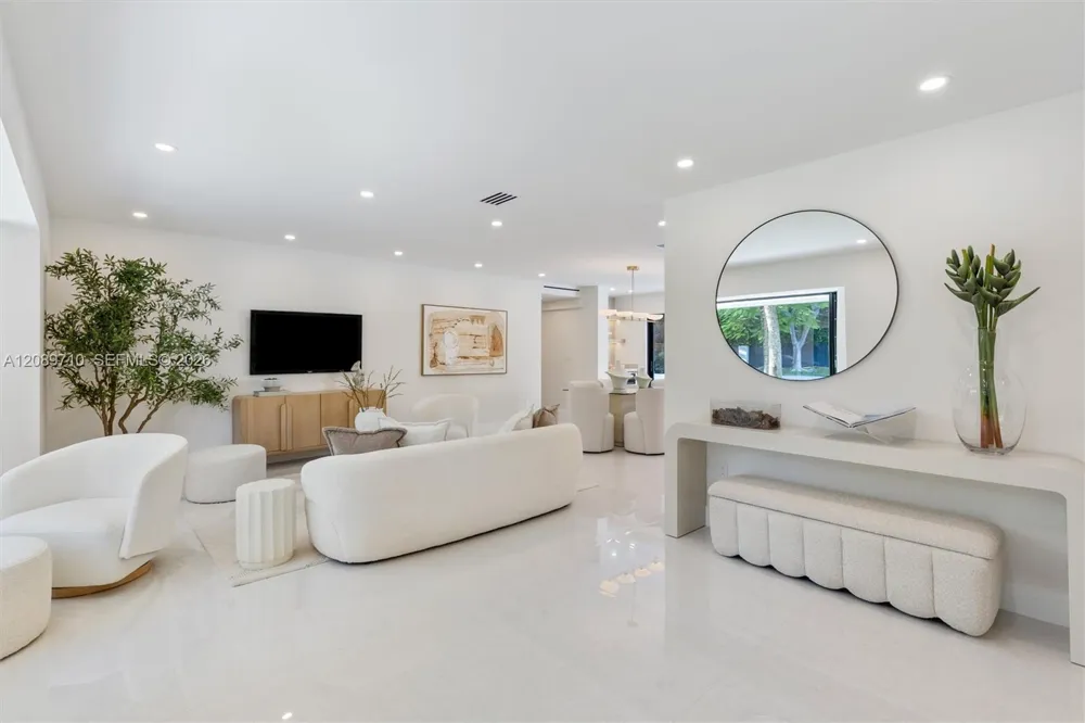 7800 SW 94th St Miami, FL 33156