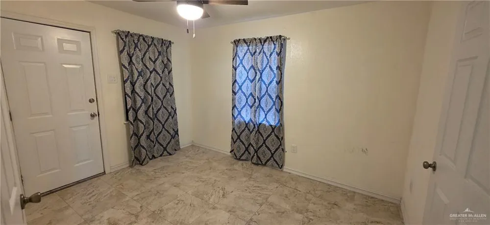124 S Sinclair Avenue Weslaco, TX 78596