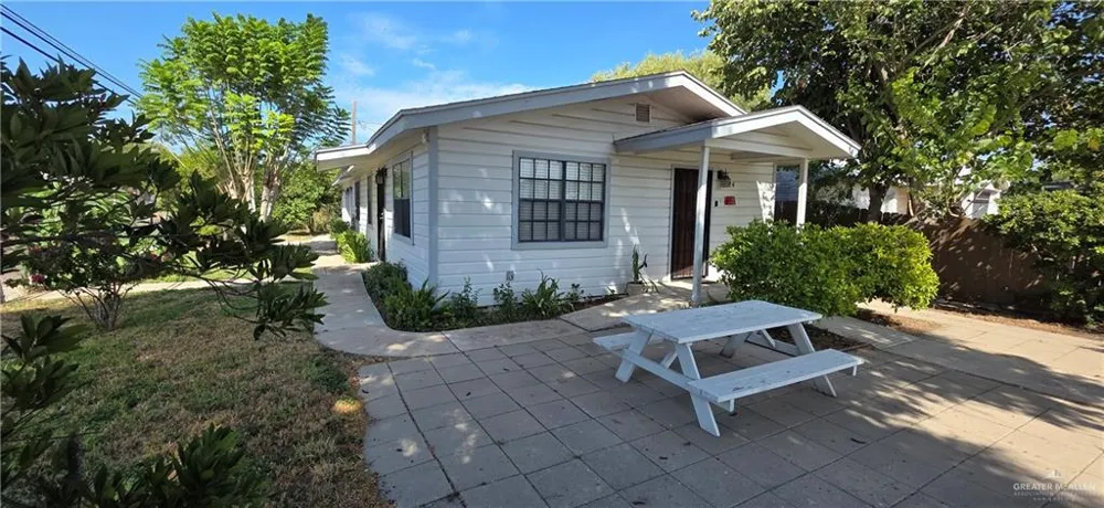 124 S Sinclair Avenue Weslaco, TX 78596
