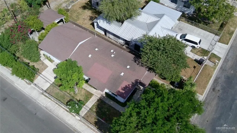 124 S Sinclair Avenue Weslaco, TX 78596