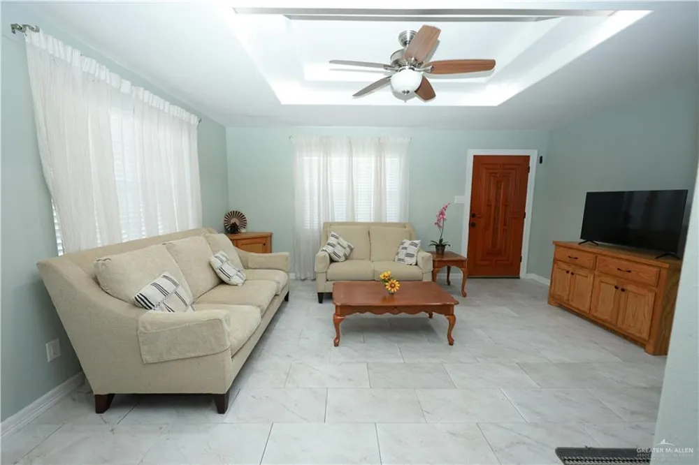 124 S Sinclair Avenue Weslaco, TX 78596
