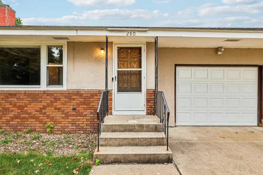 2804 Beam Lane Eagan, MN 55121