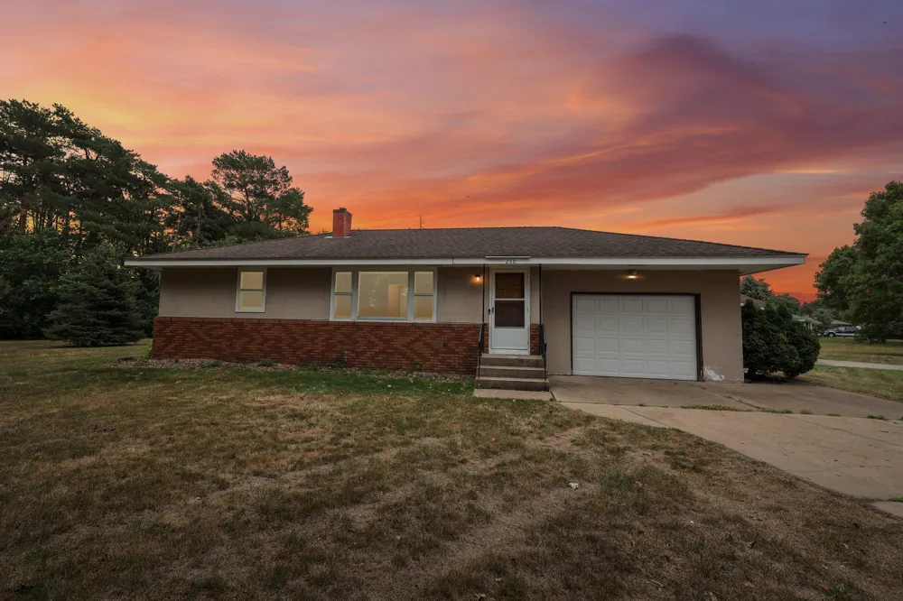 2804 Beam Lane Eagan, MN 55121
