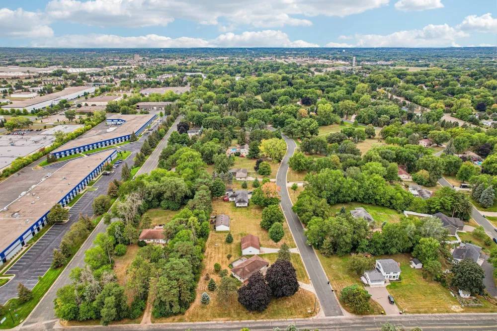 2804 Beam Lane Eagan, MN 55121