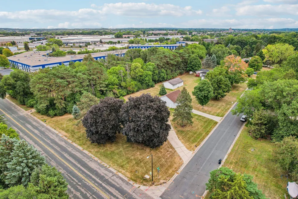 2804 Beam Lane Eagan, MN 55121