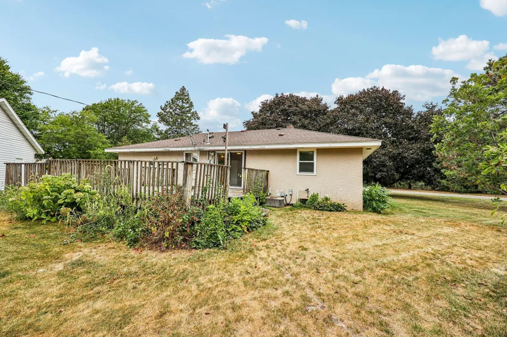 2804 Beam Lane Eagan, MN 55121