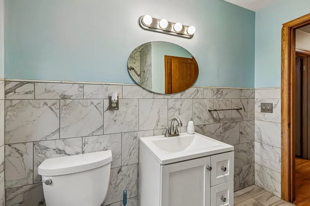 2804 Beam Lane Eagan, MN 55121
