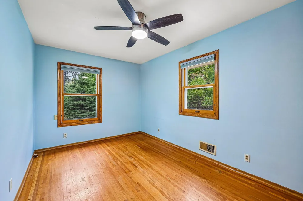2804 Beam Lane Eagan, MN 55121