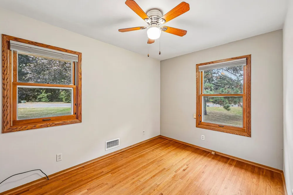 2804 Beam Lane Eagan, MN 55121