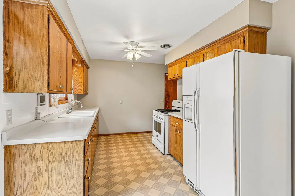 2804 Beam Lane Eagan, MN 55121