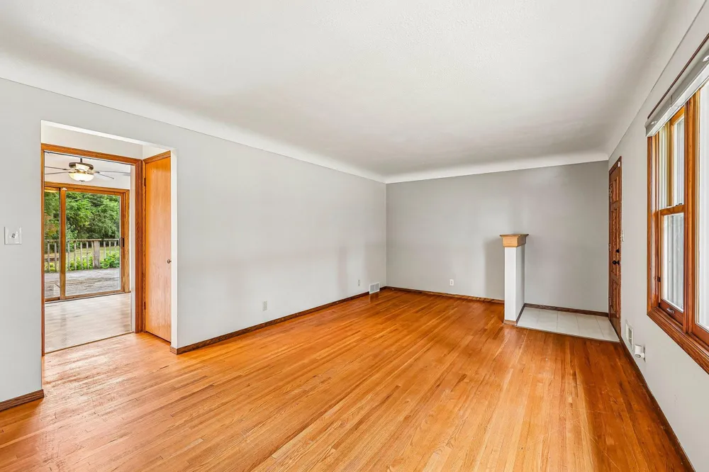 2804 Beam Lane Eagan, MN 55121