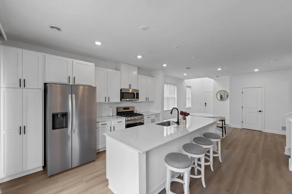 985 Annagaire Curv Rosemount, MN 55068