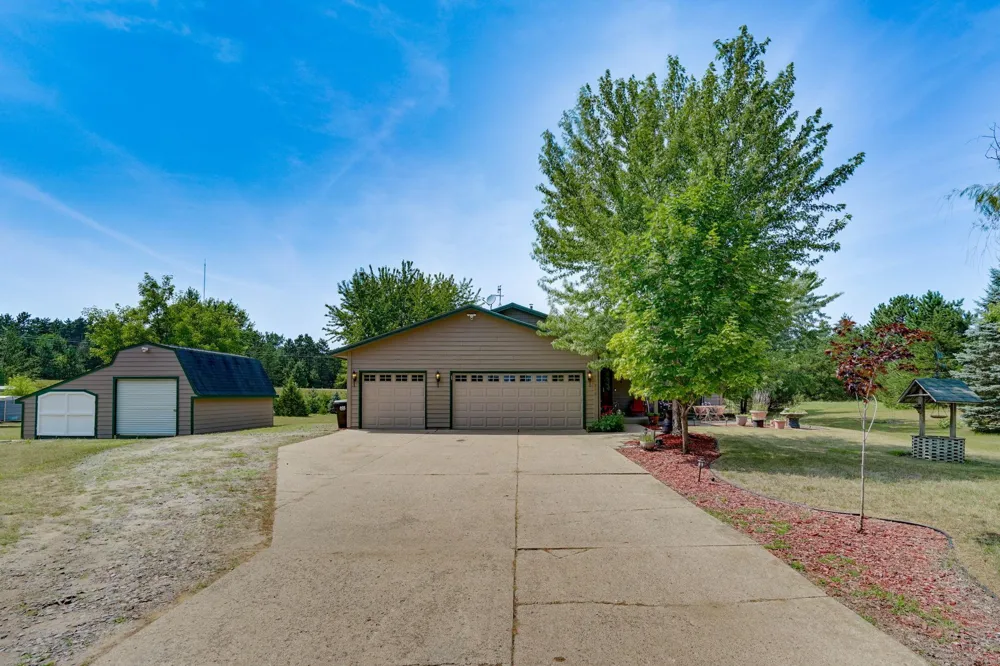 16340 228th Avenue NW Elk River, MN 55330