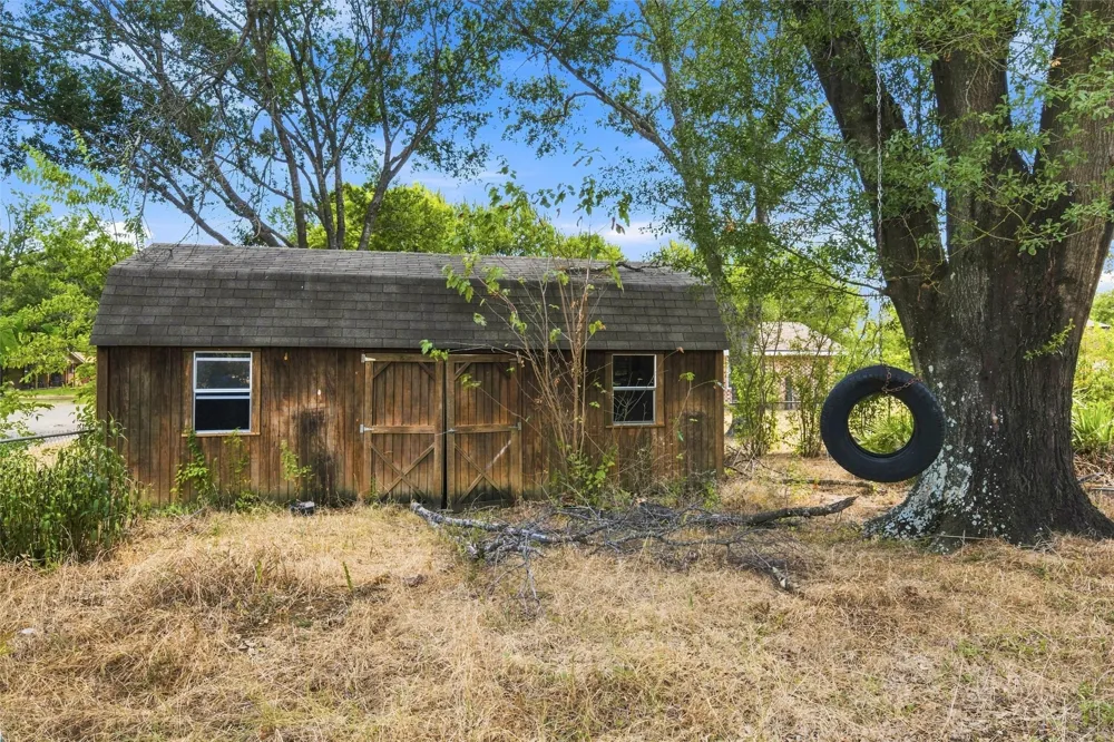 1302 Bailey Street Mexia, TX 76667