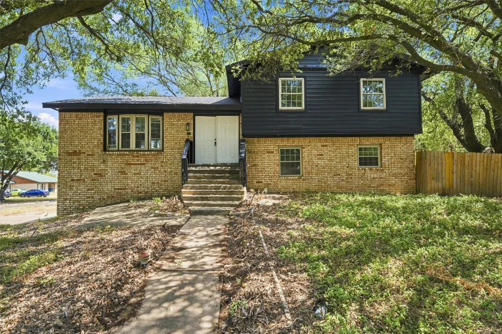 1302 Bailey Street Mexia, TX 76667
