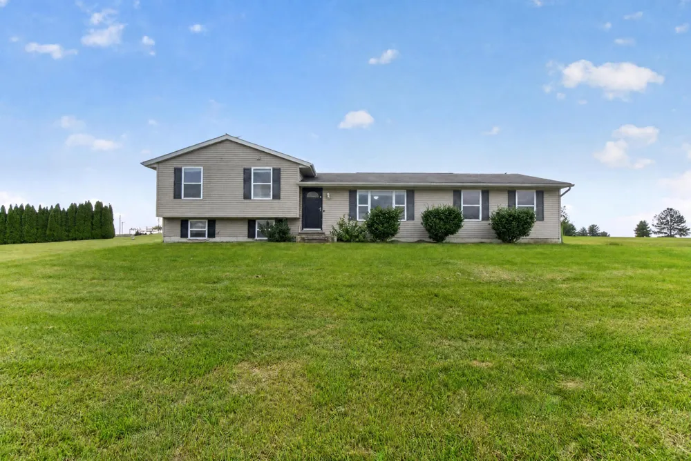 16027 Whippoorwill Court Manchester, MI 48158