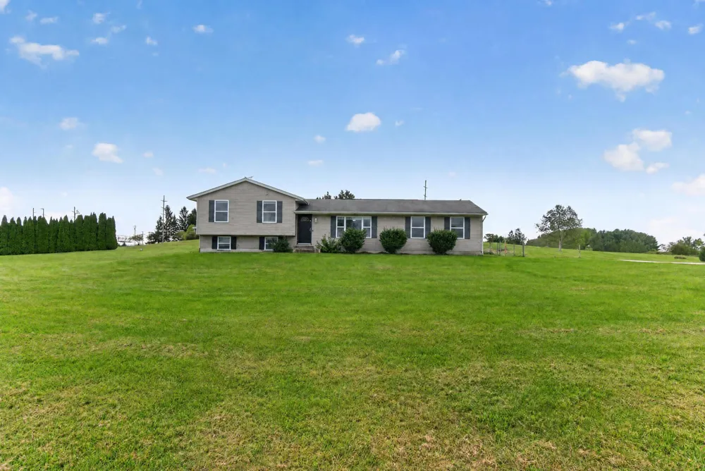 16027 Whippoorwill Court Manchester, MI 48158