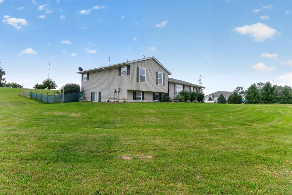 16027 Whippoorwill Court Manchester, MI 48158