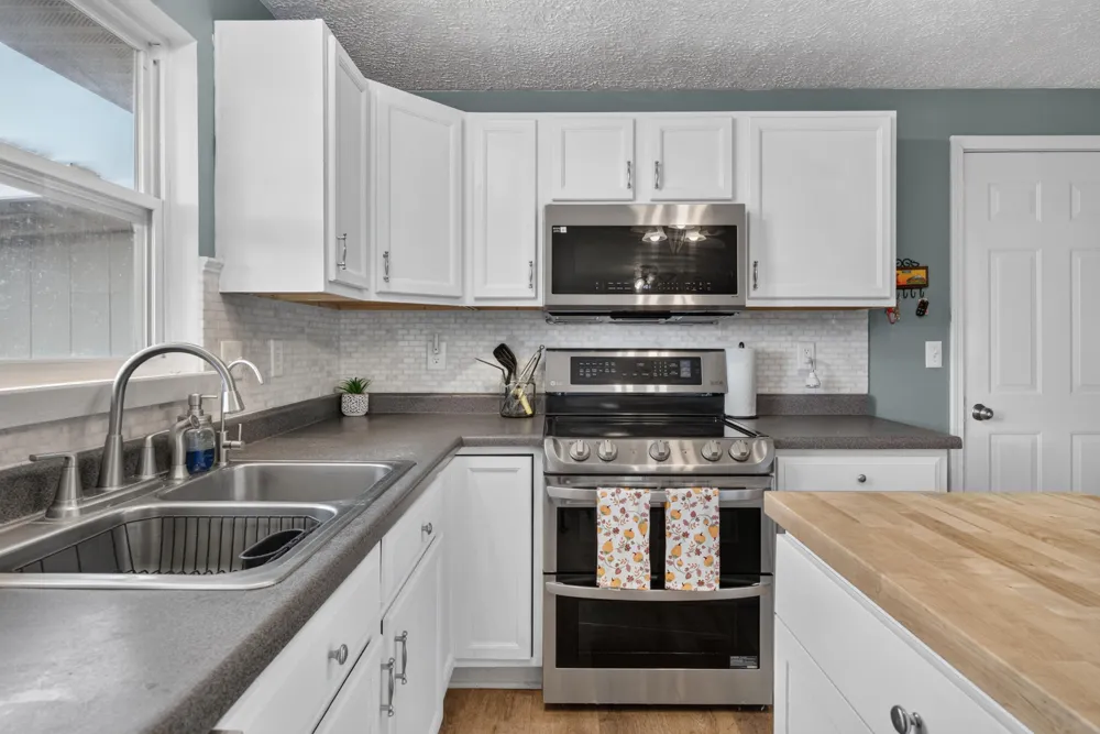 16027 Whippoorwill Court Manchester, MI 48158