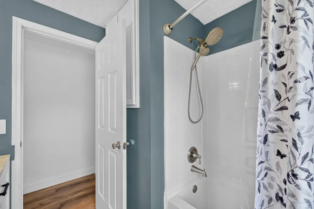 16027 Whippoorwill Court Manchester, MI 48158