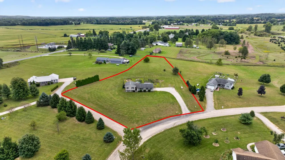 16027 Whippoorwill Court Manchester, MI 48158