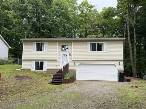18860 Lakewood Circle