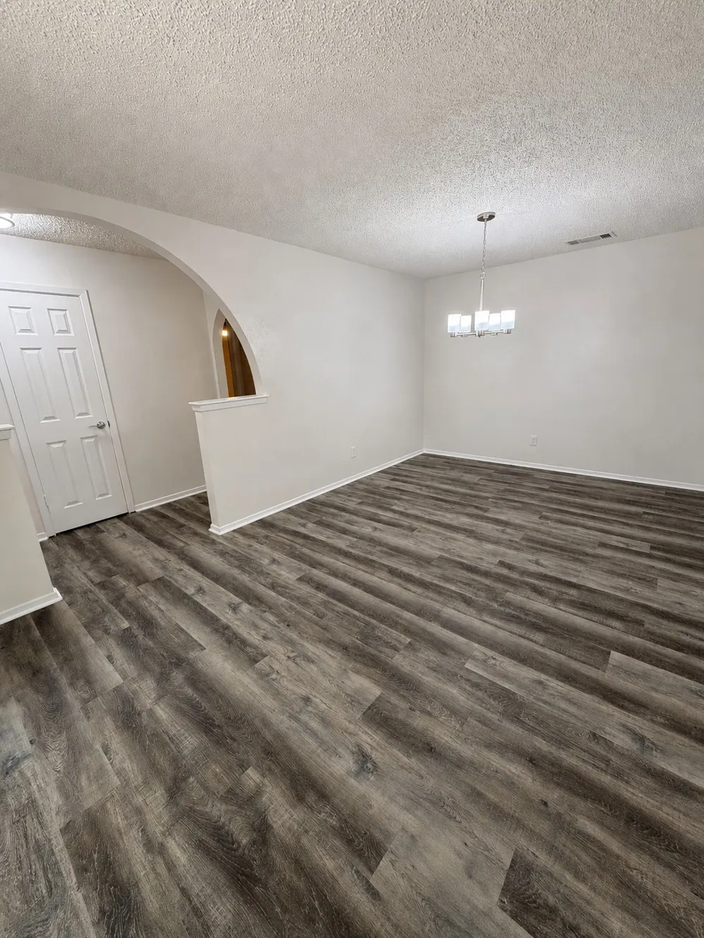 5309 Holly Trail Arlington, TX 76016