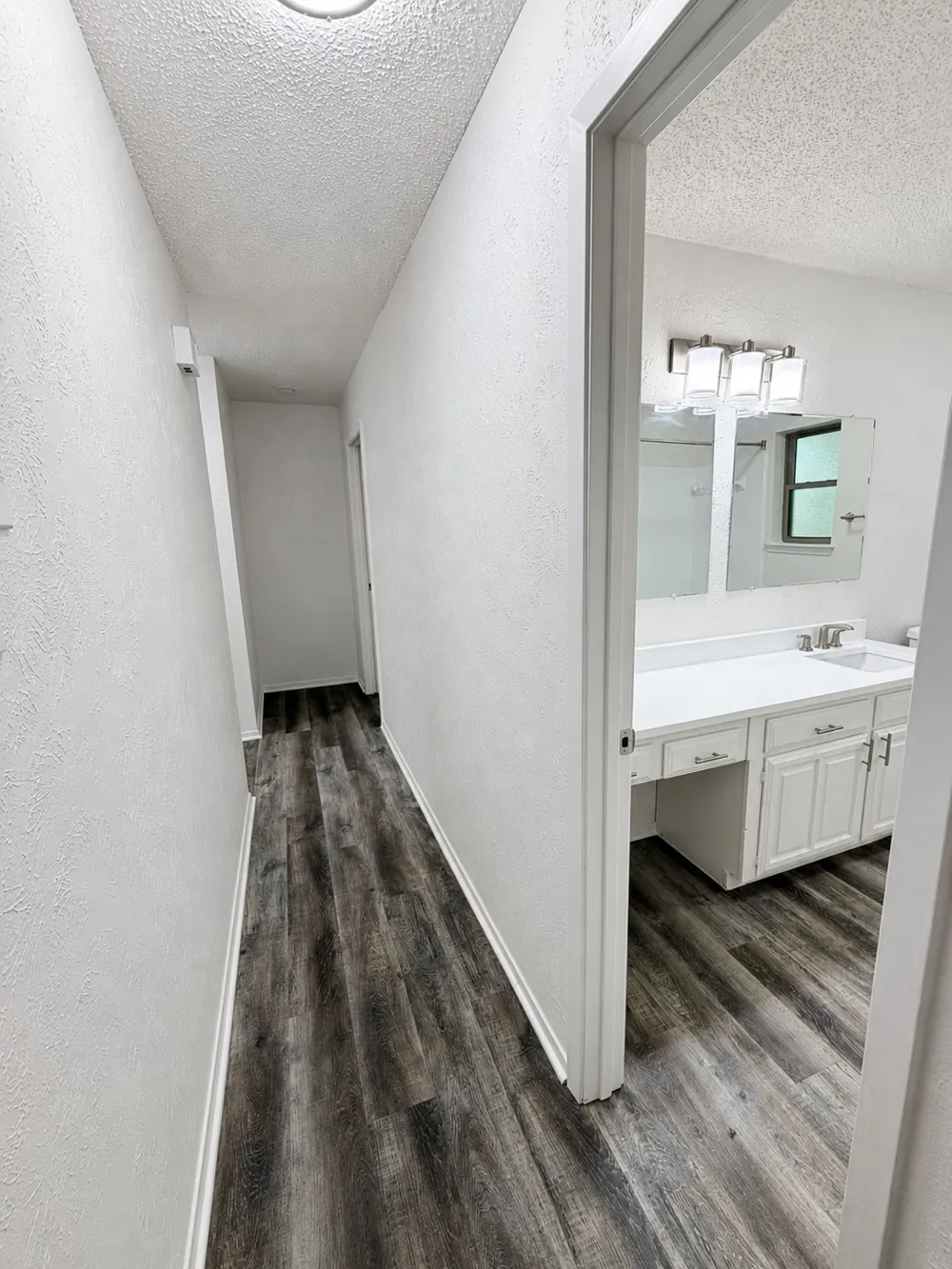 5309 Holly Trail Arlington, TX 76016