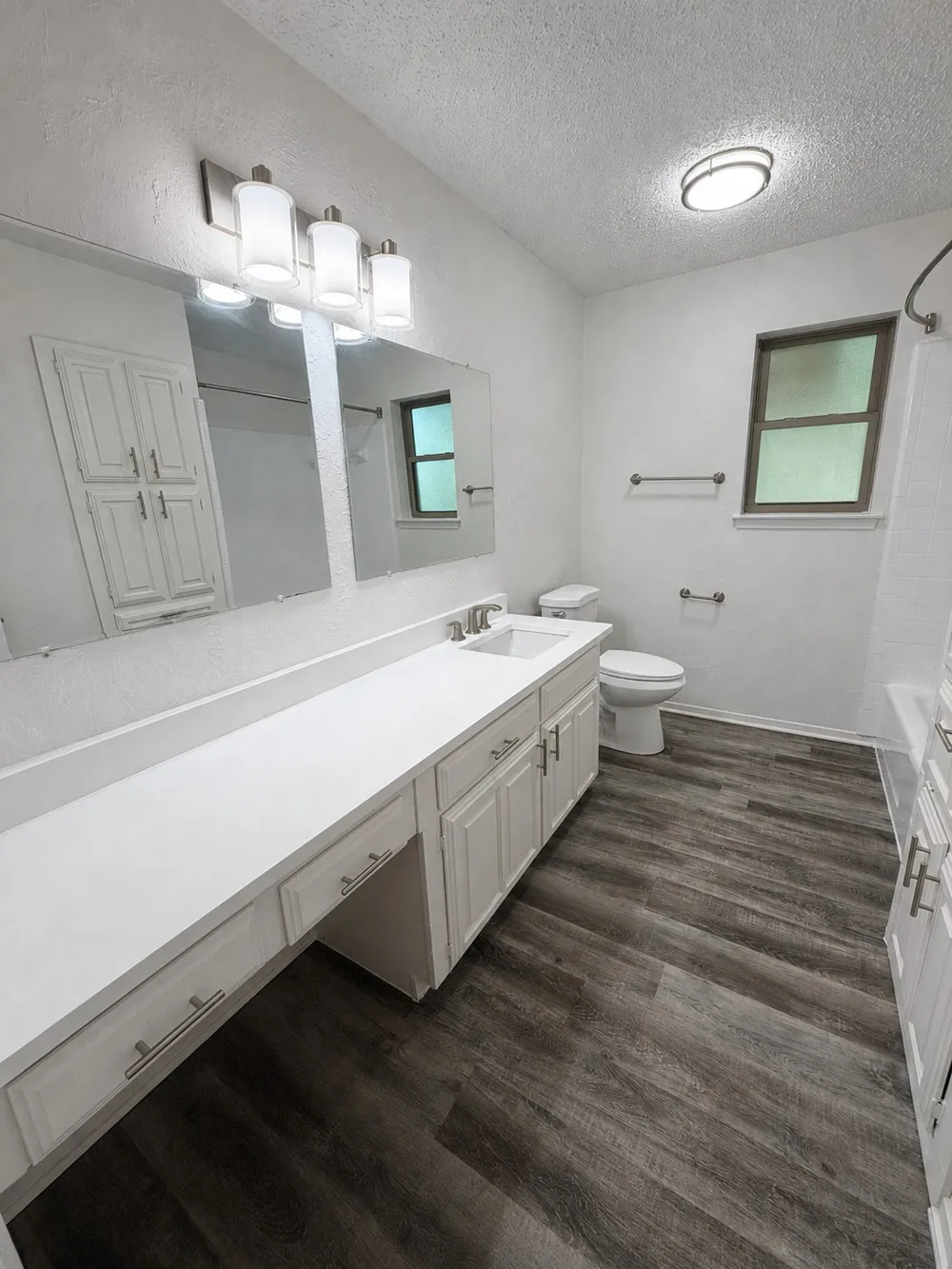 5309 Holly Trail Arlington, TX 76016