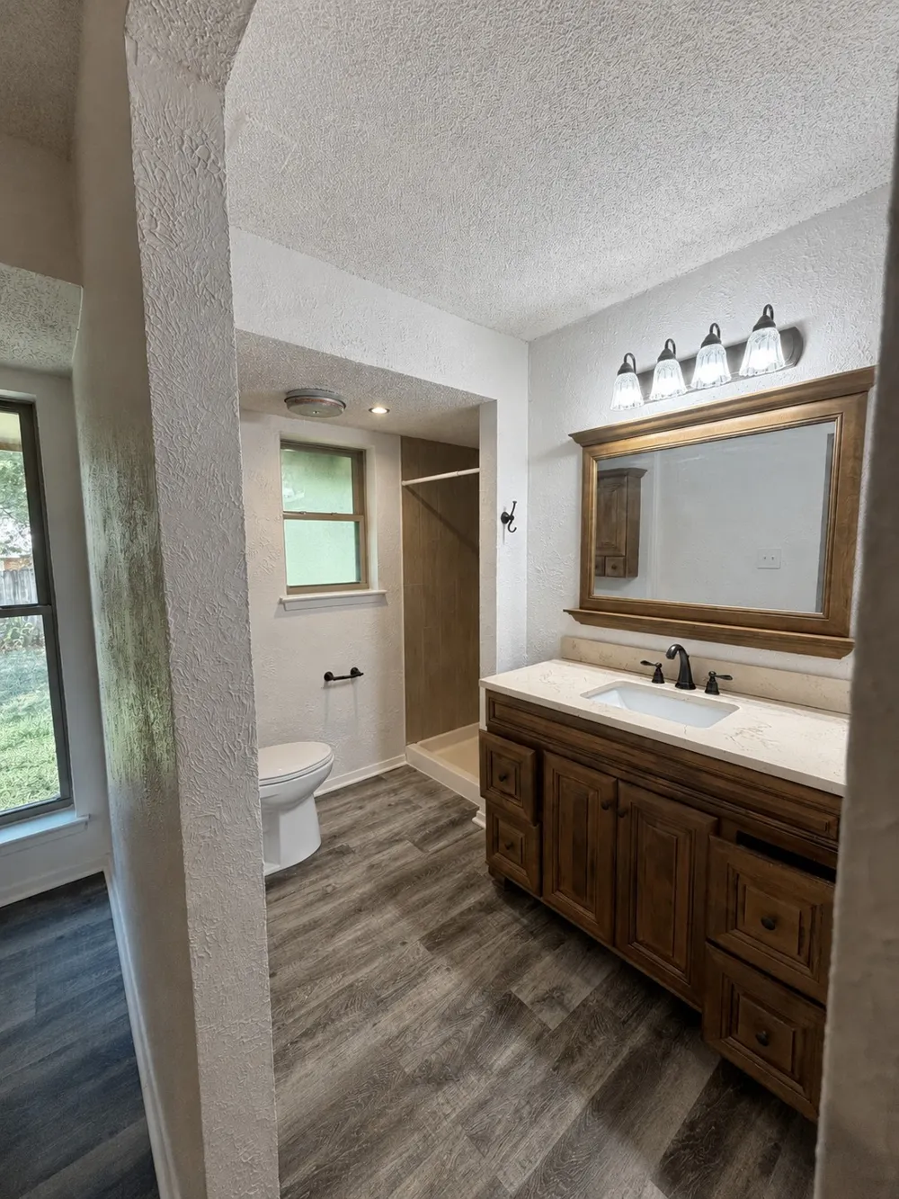 5309 Holly Trail Arlington, TX 76016