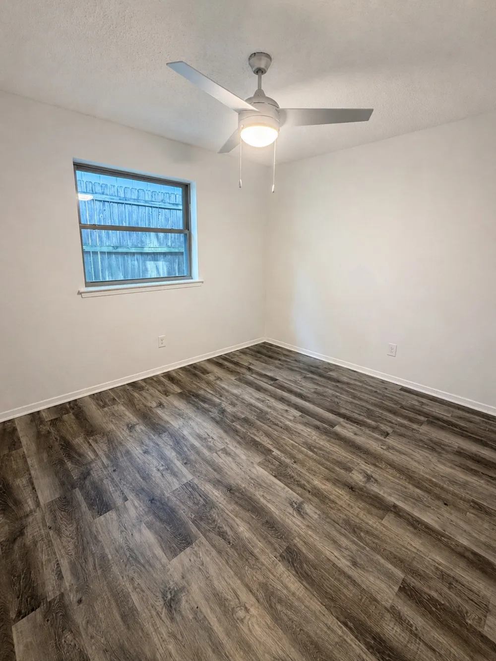 5309 Holly Trail Arlington, TX 76016